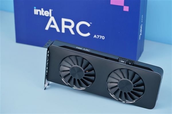 Intel Arc显卡为Linux推送新驱动：《CS:GO》帧数提升11%