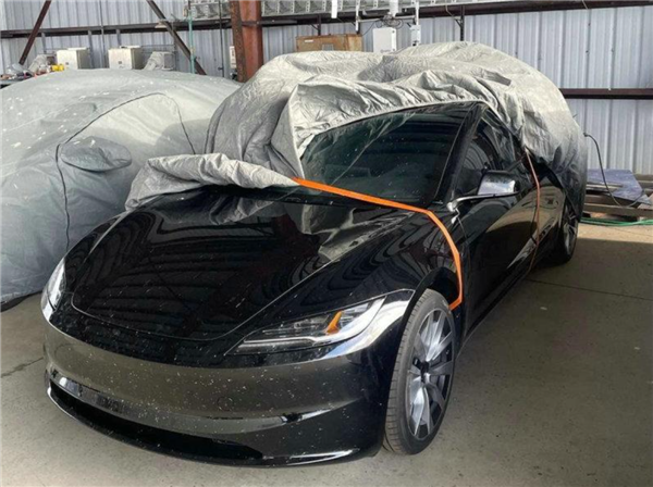 买特斯拉的等一等！ 内外全部升级 全新特斯拉Model 3亮相北美街头